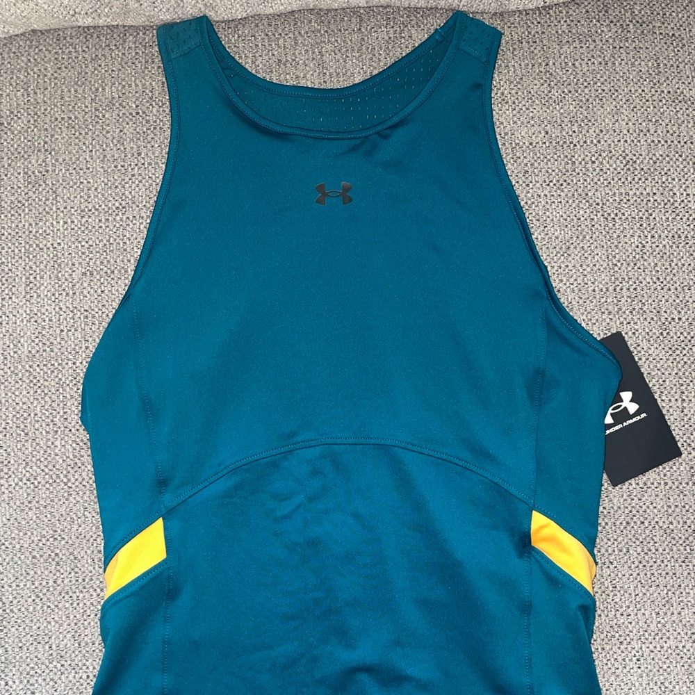 Tanks top